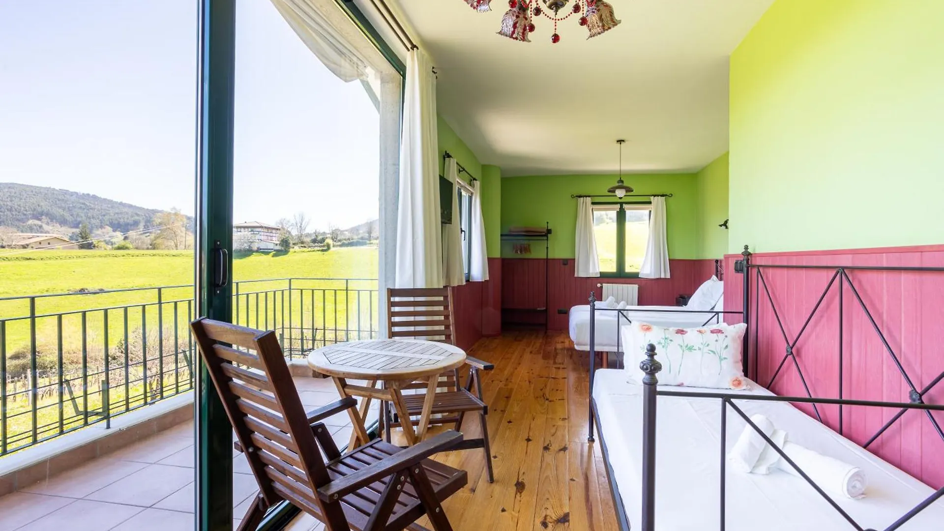 Landhaus Basarte Cottage Bakio
